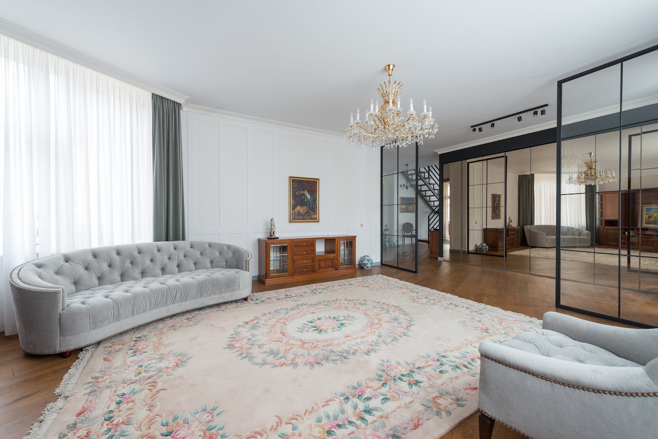 moving large or delicate items safely