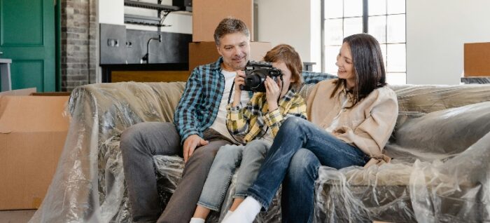 This image has an empty alt attribute; its file name is pexels-mart-produc-4-700x318.jpg