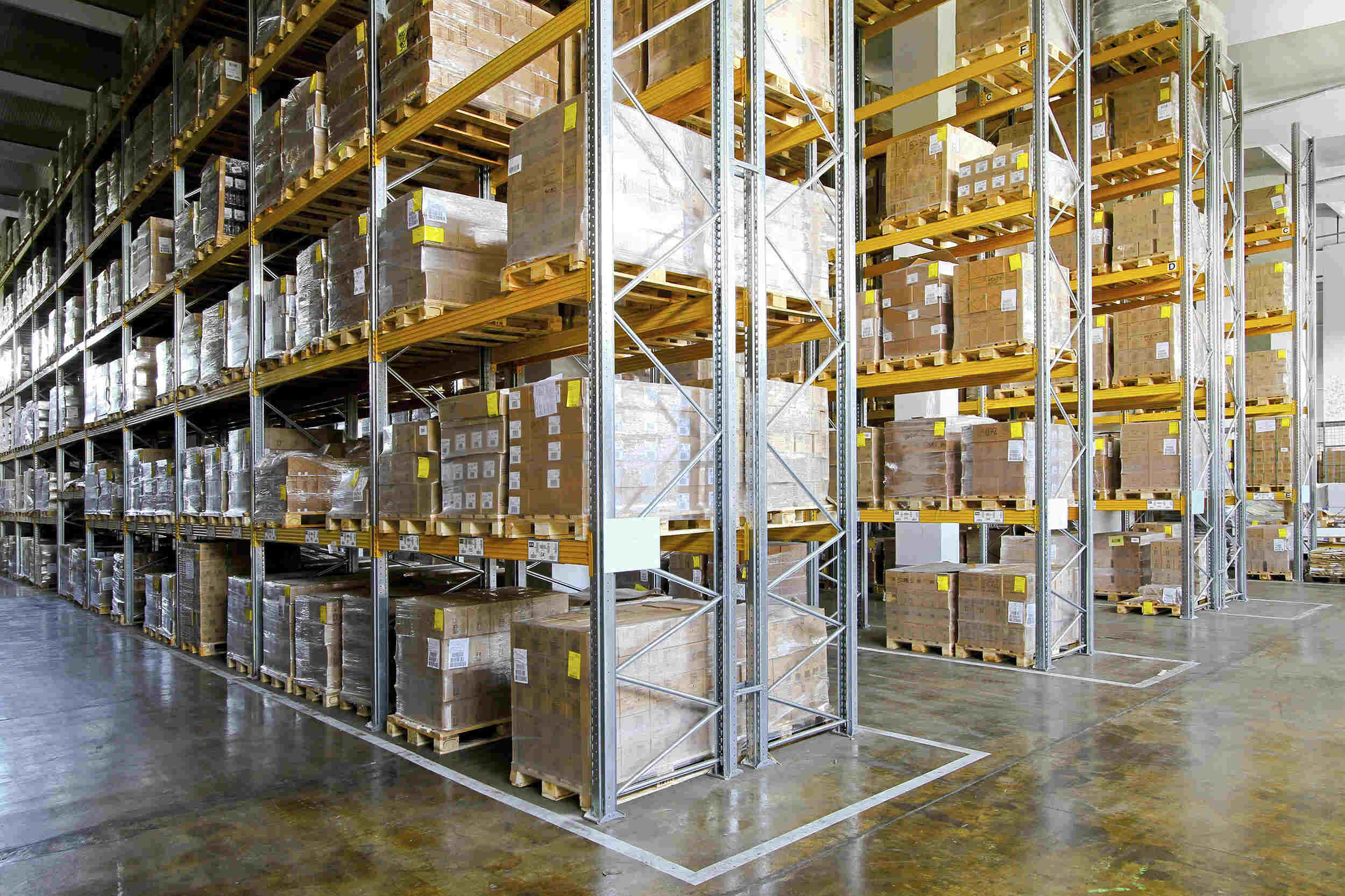 commercial warehousing services